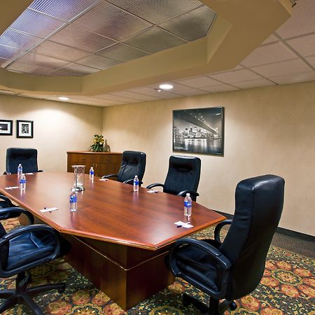 Holiday Inn Express Hotel & Suites Waterford By Ihg Facilities photo